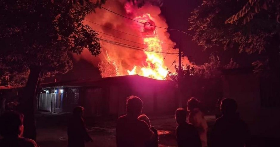 Bomberos activó la tercera alarma de incendios Foto: @j_dalencon