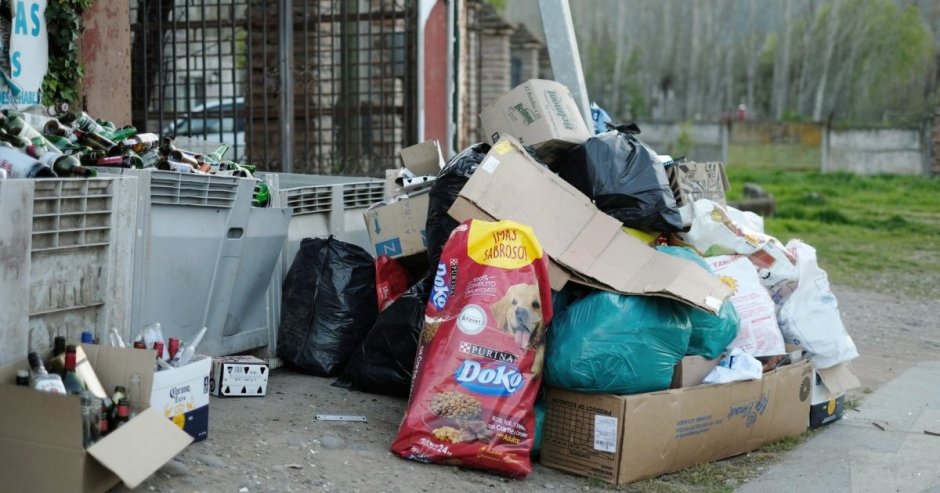 Talca registró una importante acumulación de basura en diversos sectores (Foto: Diarios en Red)
